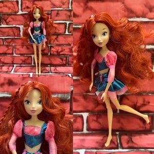 Jakks Pacific Winx Club Believix Bloom fashion doll